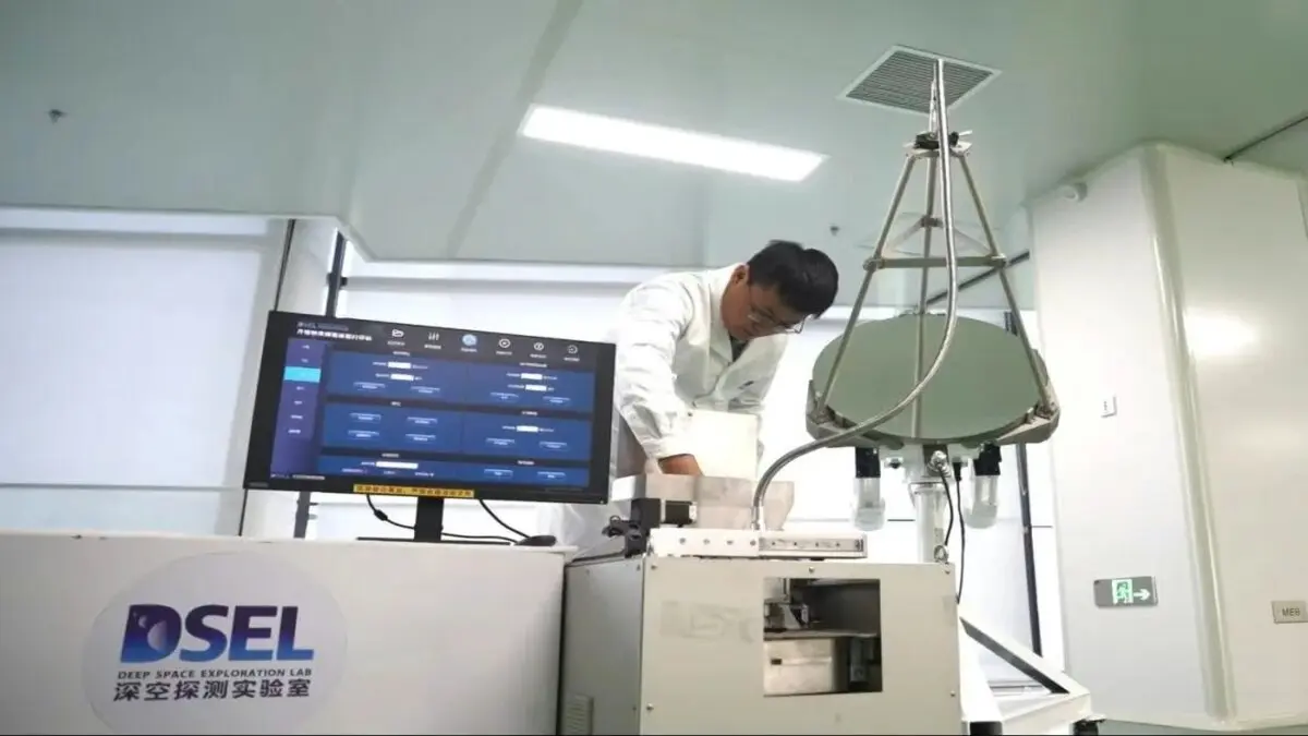 China Unveils “Lunar Brick” Breakthrough, Accelerating Plans for Moon-Based Construction